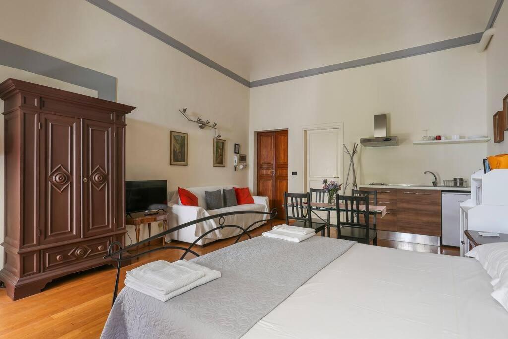 Next To The Duomo Of Florence, Lorenzo, With Private Terrace Apartamento
