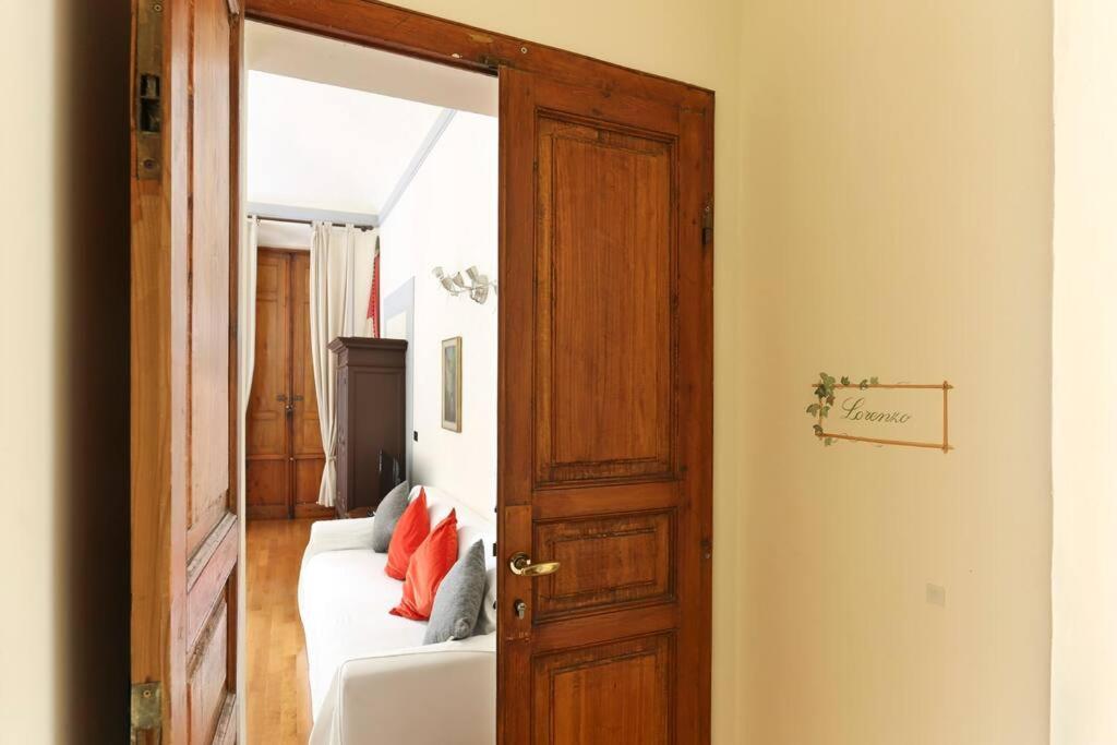 Apartamento Next To The Duomo Of Florence, Lorenzo, With Private Terrace Florencia
