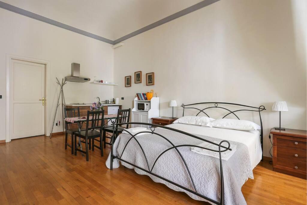 Apartamento Next To The Duomo Of Florence, Lorenzo, With Private Terrace *